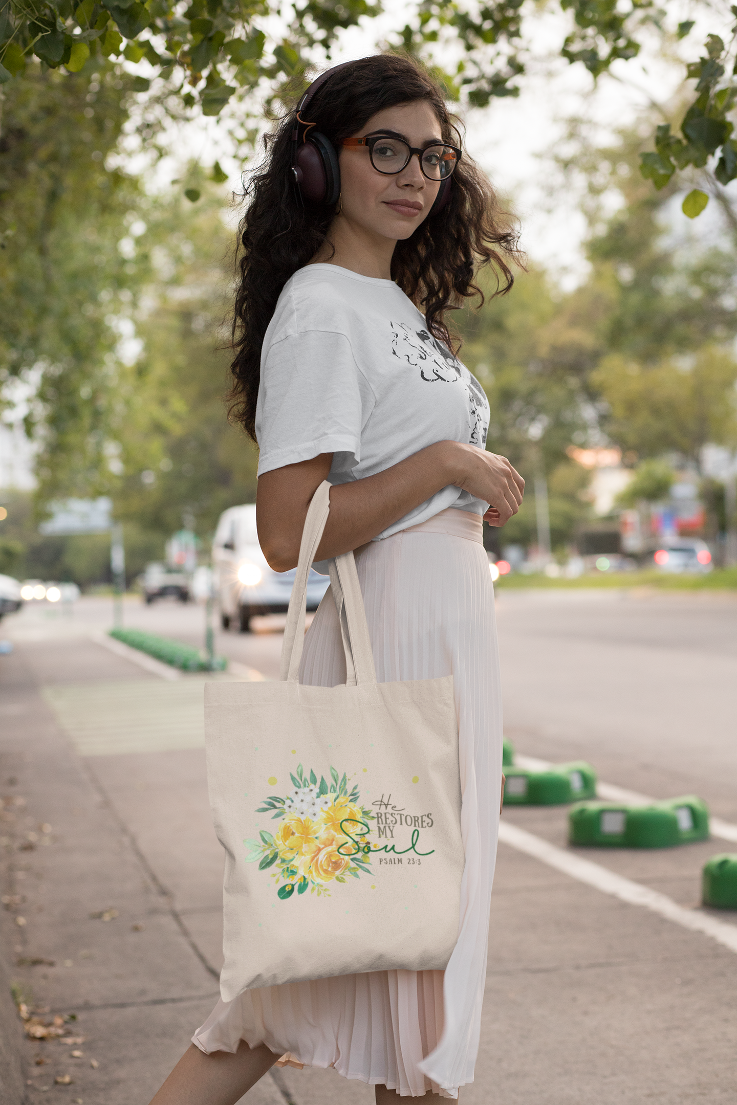 He Restores My Soul - Psalm 23:3 Floral Tote Bag